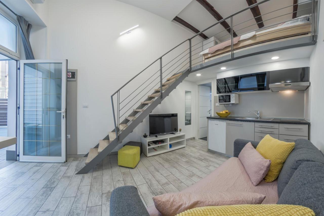 Urban Apartments พูลา ภายนอก รูปภาพ