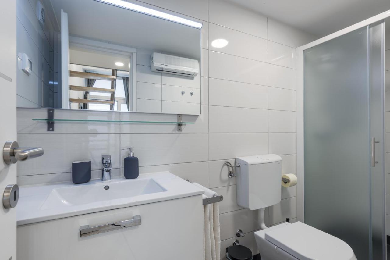 Urban Apartments พูลา ภายนอก รูปภาพ