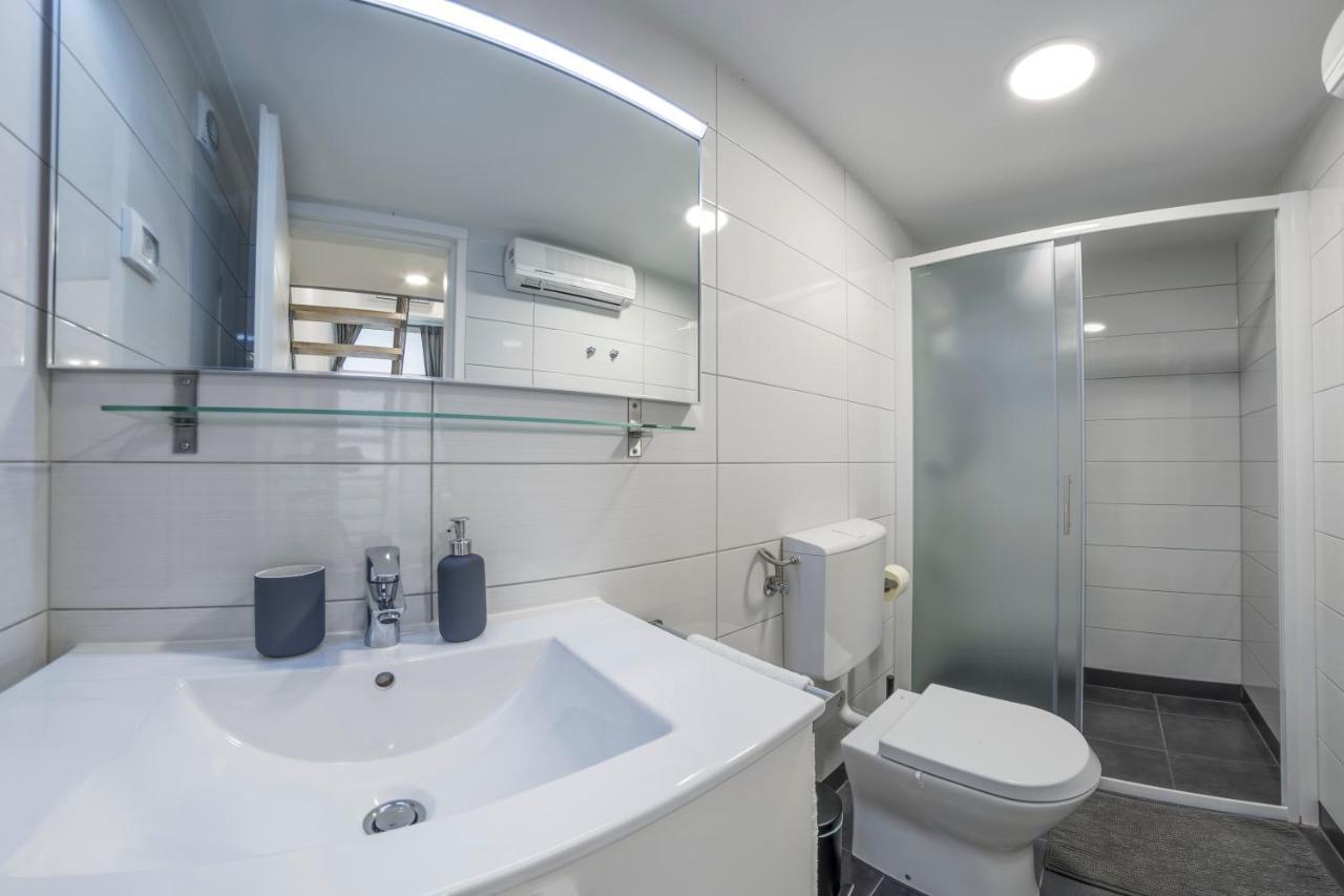 Urban Apartments พูลา ภายนอก รูปภาพ