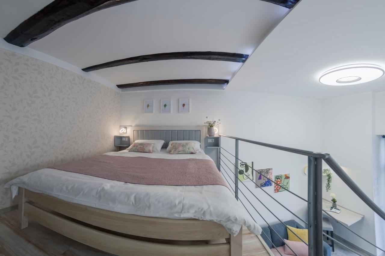 Urban Apartments พูลา ภายนอก รูปภาพ
